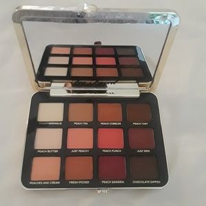 Too Faced Peachy Mattes